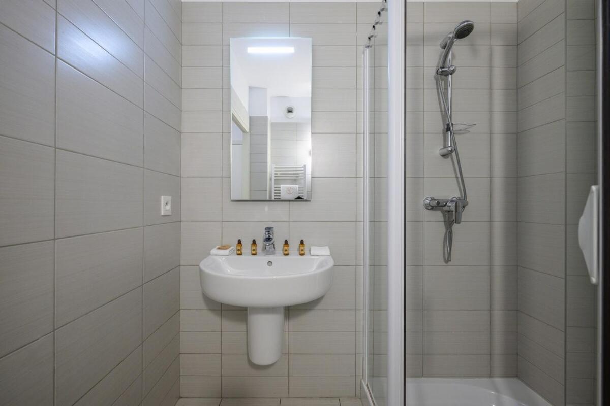 Le Coq Wagner - Garage - Swimming Pool Apartment Menton Luaran gambar